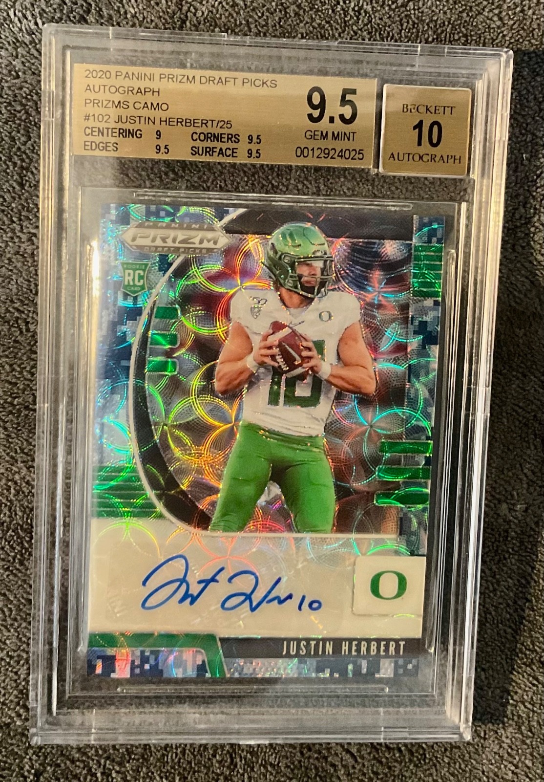 2020 Justin Herbert Rookie Auto Green Camo Prizm SSP /25 PSA 10 !! BGS 9.5 💎💎 view 6