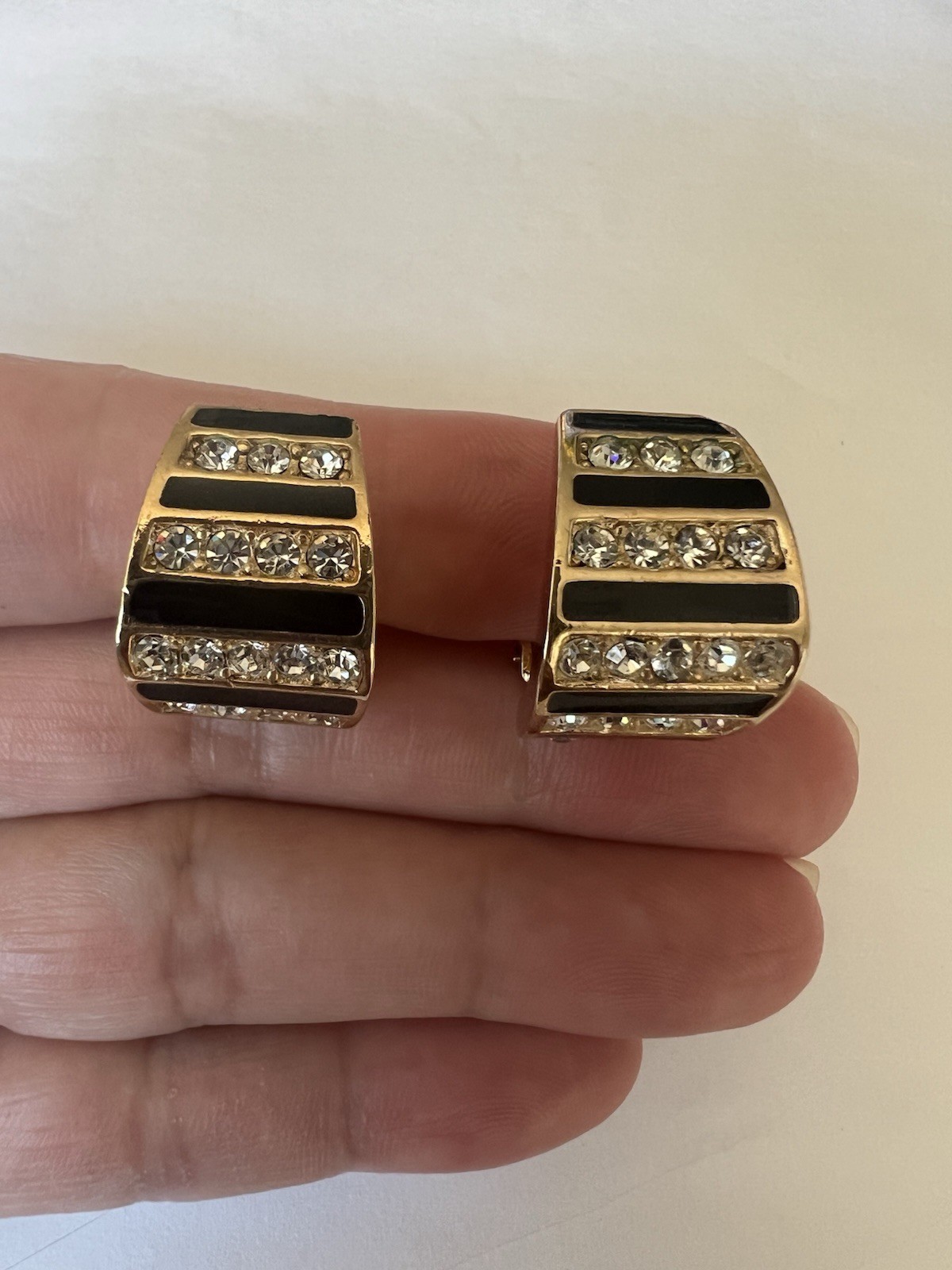Spectacular and beautiful Christian Dior clip earrings