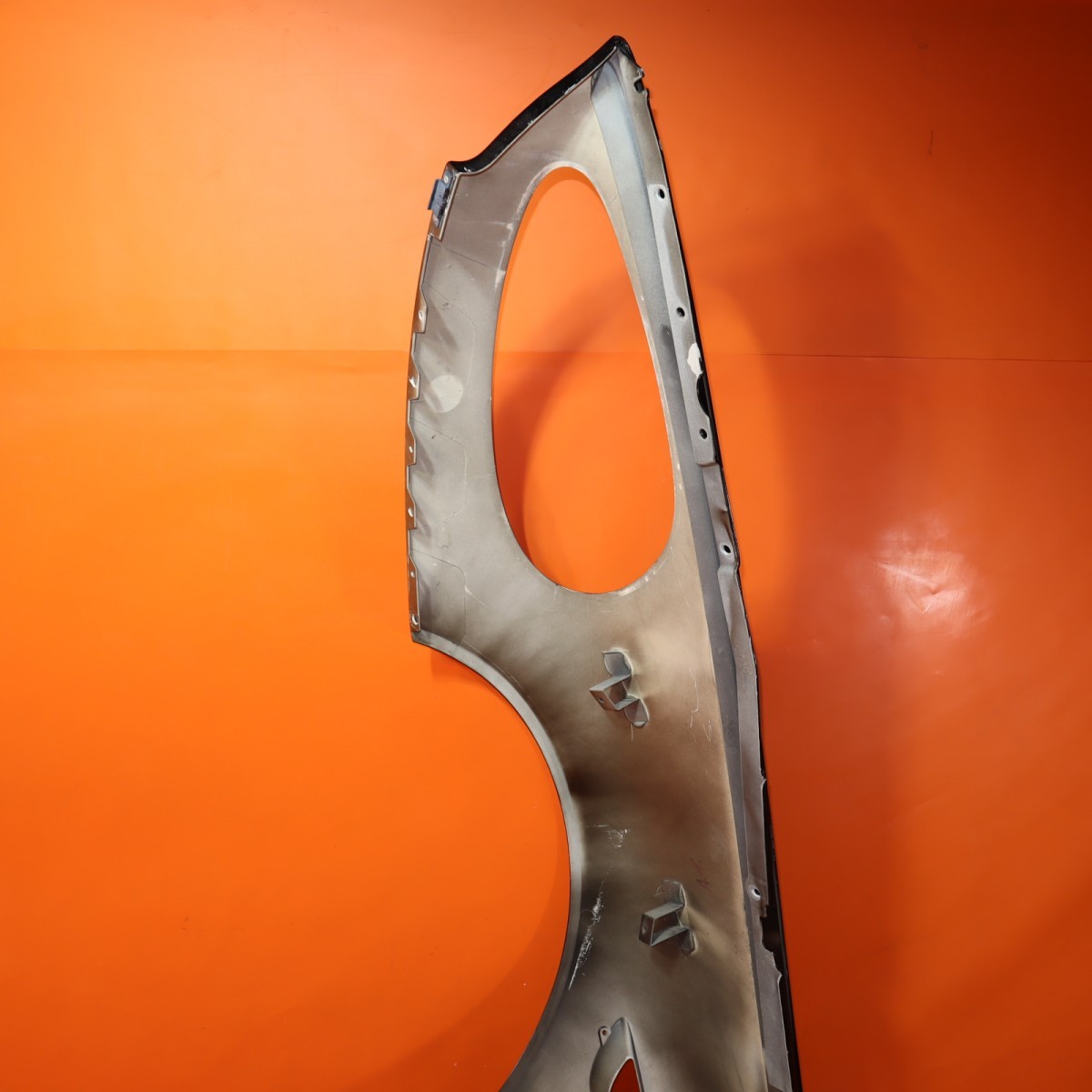 Aston Martin DB9 2005-2011 Right Fender P/N 4G4316006AA