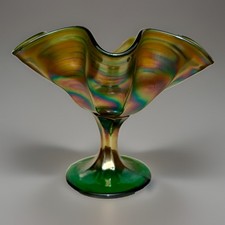 Vintage Fenton Green Carnival Glass Peacock T...