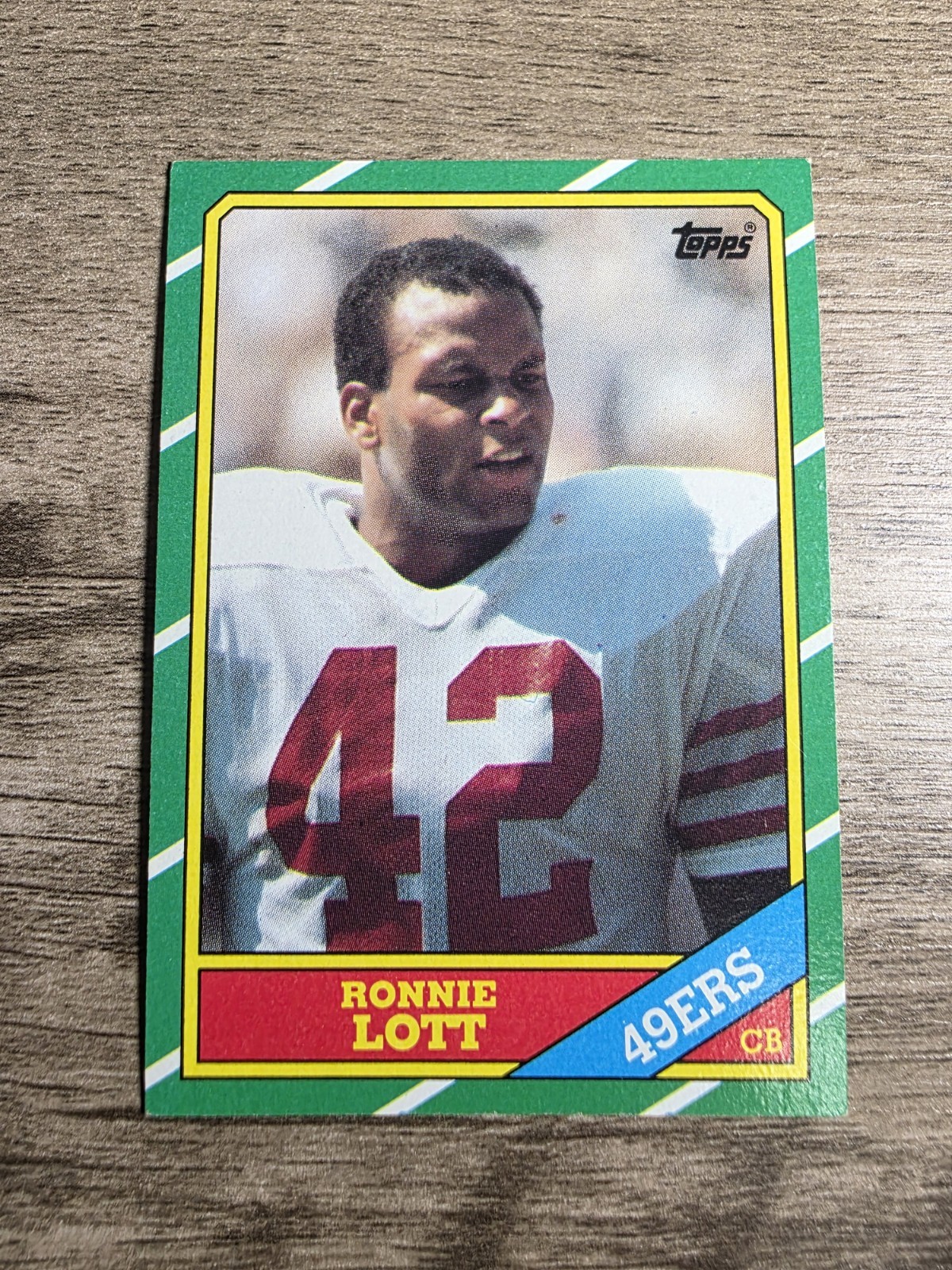 1986 Topps Football #168 Ronnie Lott San Francisco 49ers card! HOF!