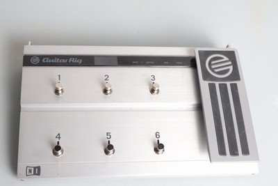 Native Instruments Rig Kontrol 2 USB Guitar Rig Foot Controller Silver