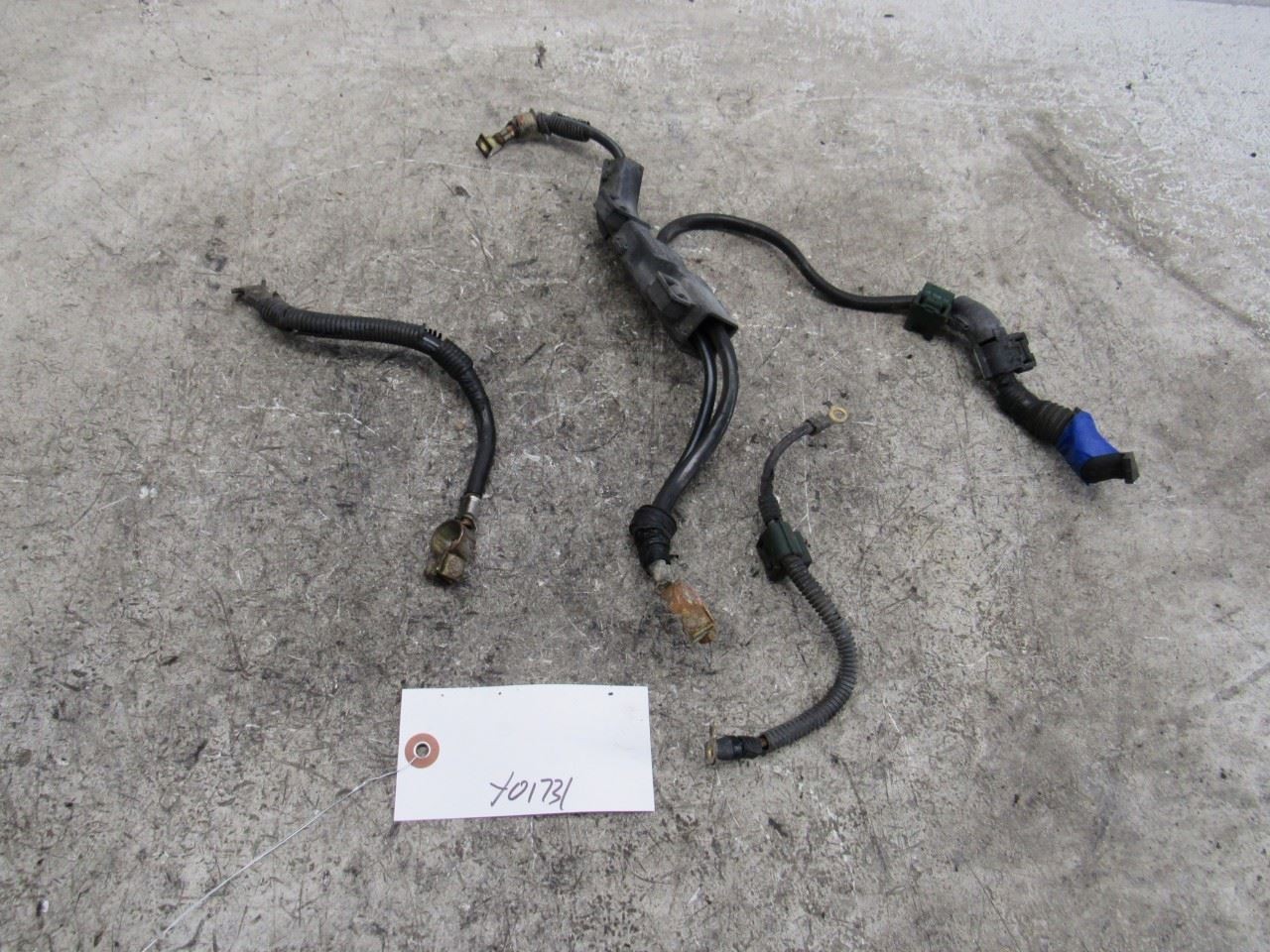 2013 Honda Crosstour 3.5L battery cable positive negative ground terminal wiring