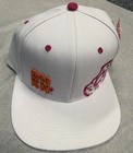 Baseballmütze Kappe Dunkin Donuts bestickt weiß Druckknopflasche