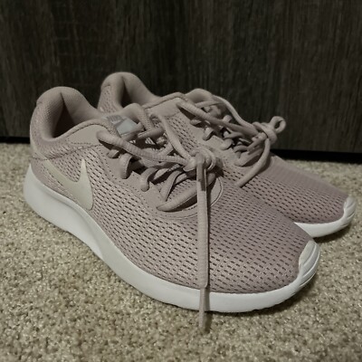 nike women's tanjun running shoes