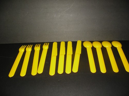 VINTAGE 12 PC BODUM MELAMINE SWISS MADE YELLOW FLATWARE 4 PLACE SETTINGS - Picture 9 of 9