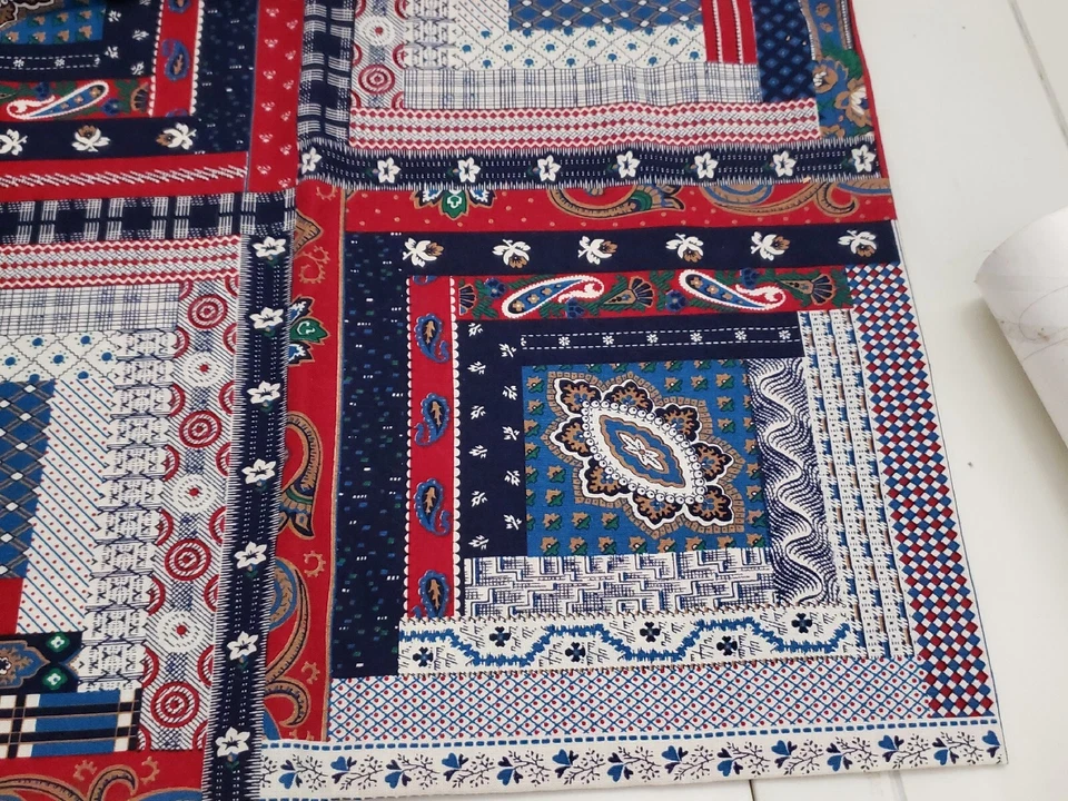 2/3 Yd, Vintage Red White Blue Western Log-Cabin Print Cranston, P955 Paisley US - Image 4 of 4