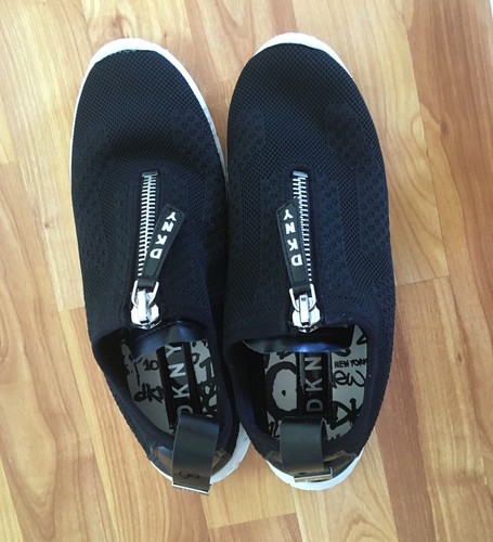 DKNY Women 9.5 US Black Zipper Shoes - Picture 7 of 7