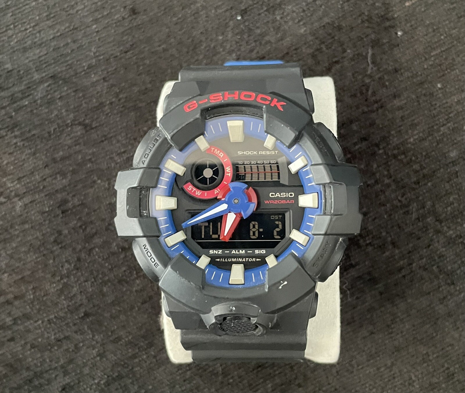 CASIO QUARTZ ANALOG G-SHOCK GA-700LT #A2BE VERYGOOD WRISTWATCH
