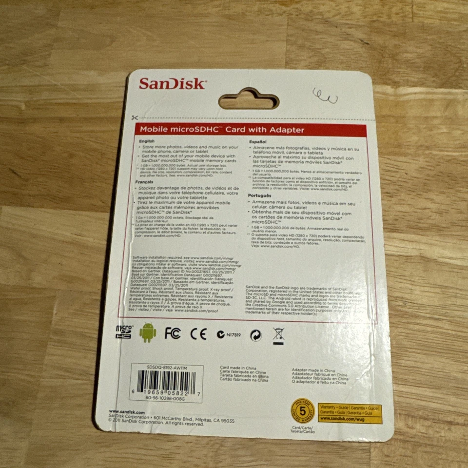 NEW MicroSDHC 8GB Card Adapter ScanDisk card New In Package - Image 2 of 2