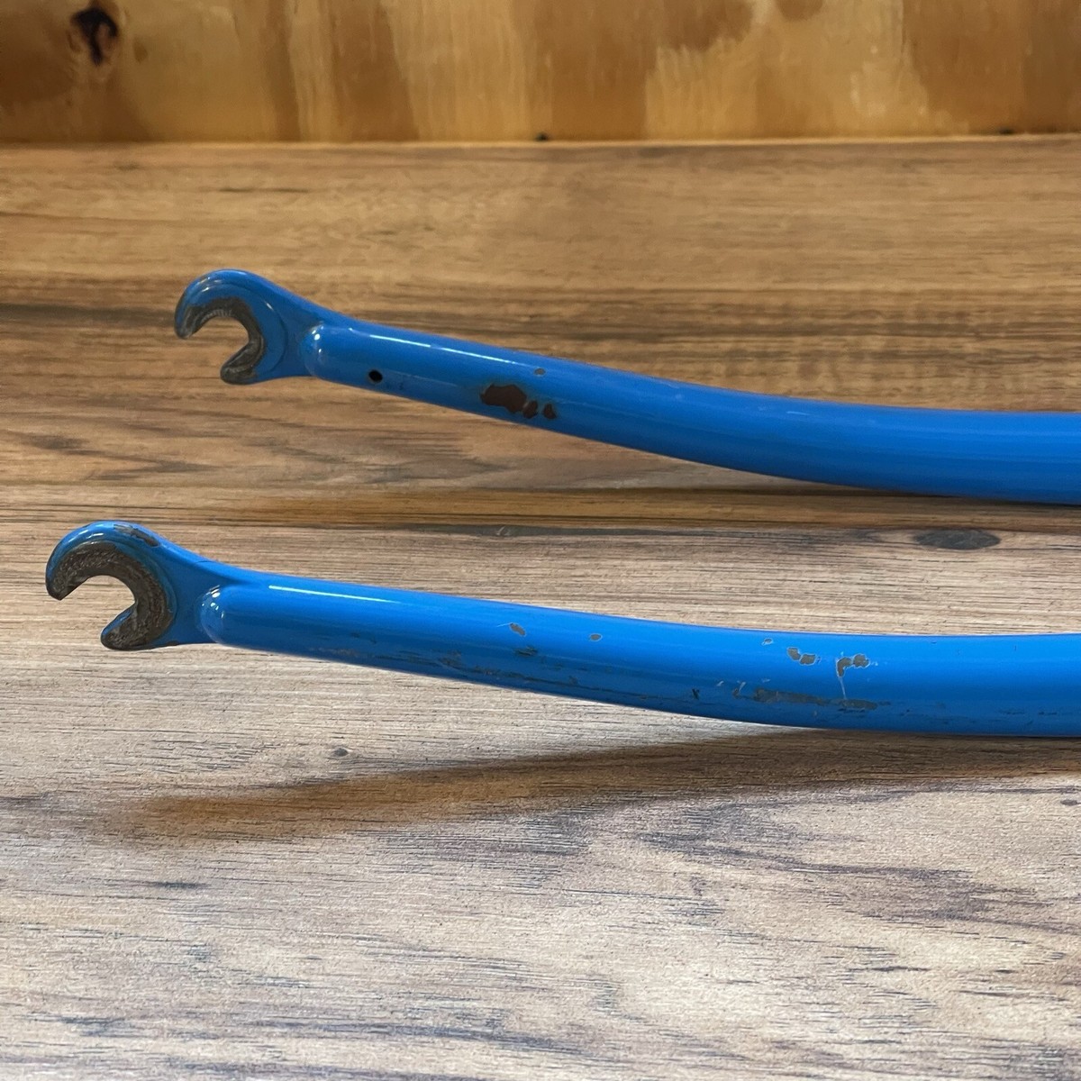 Fourche rigide trek 700c fileté / v-brake / courbé 221mm lavande - onVeló cycling