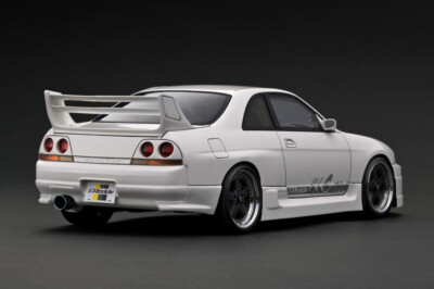 ignition model 1/18 GReddy Nissan Skyline GT-R (BCNR33