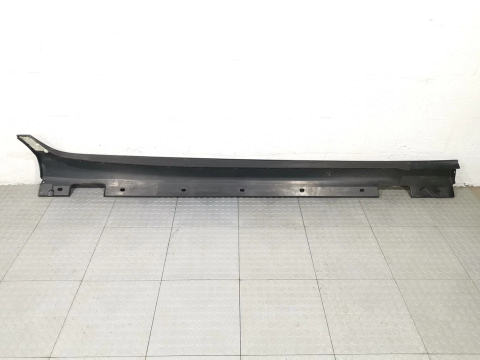 Panel basculante faldón lateral izquierdo Mercedes-Benz 2014 CLS550 tracción trasera 4,7 L color negro OEM Foto 3 de 4