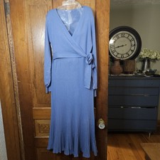 NEW V For City Blue Wrap V Neck Ribbed Knit Pleated Sweater Dress Medium