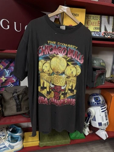 90’s Chicago Bulls Rap T-Shirt Michael Jordan Te Vintage vintage concert t-shirt, vintage, single stitch, B+ condition