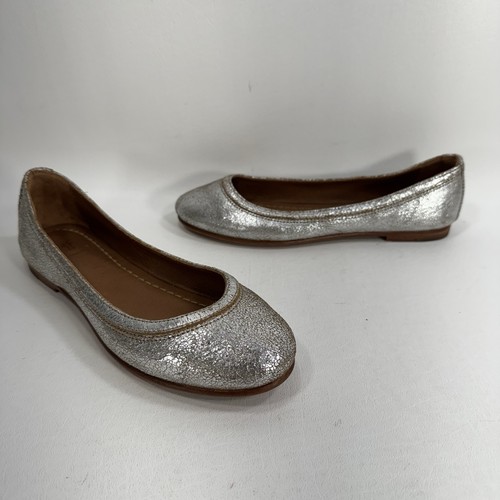 FRYE Carson Silver Metallic Distressed Leather Ballet Flats Size 6.5 - Picture 2 of 12