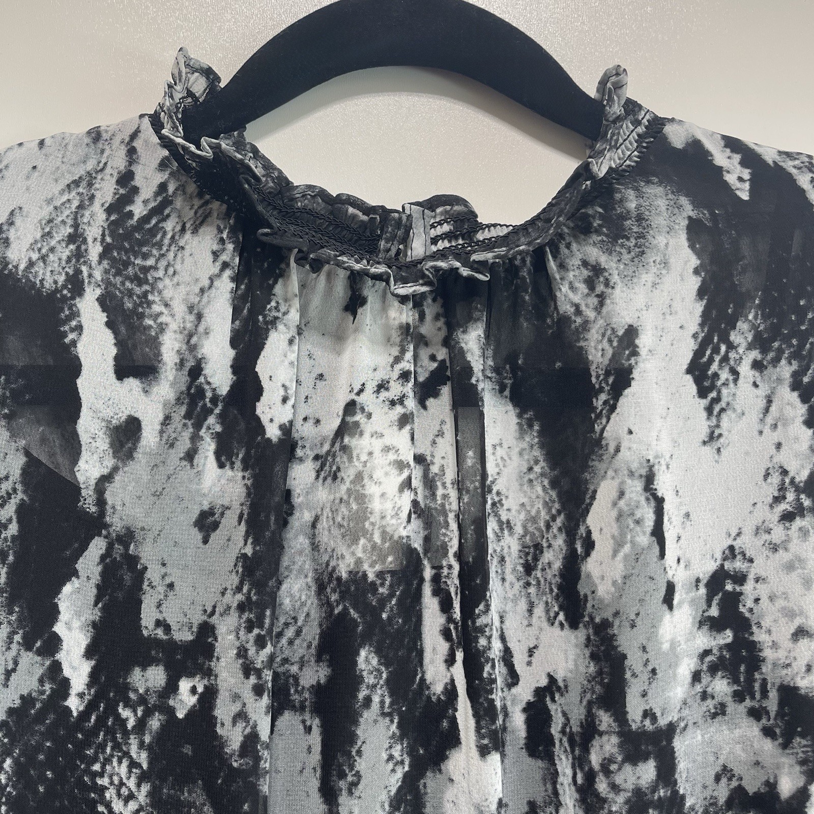 Vera Wang Python Snakeskin Print Smocked Midi Dre… - image 4