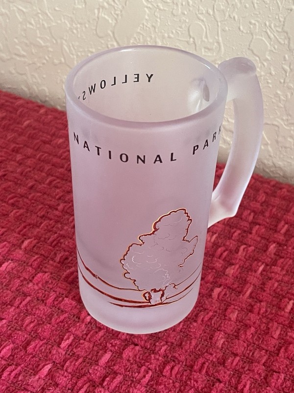Yellowstone National Park "Old Faithful" Frosted Souvenir Mug W Gold Trim