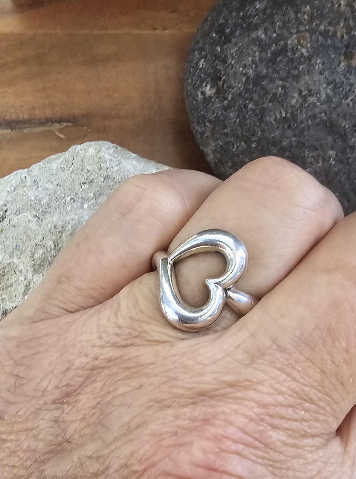 James Avery Heart Ring Size 7 - image 2