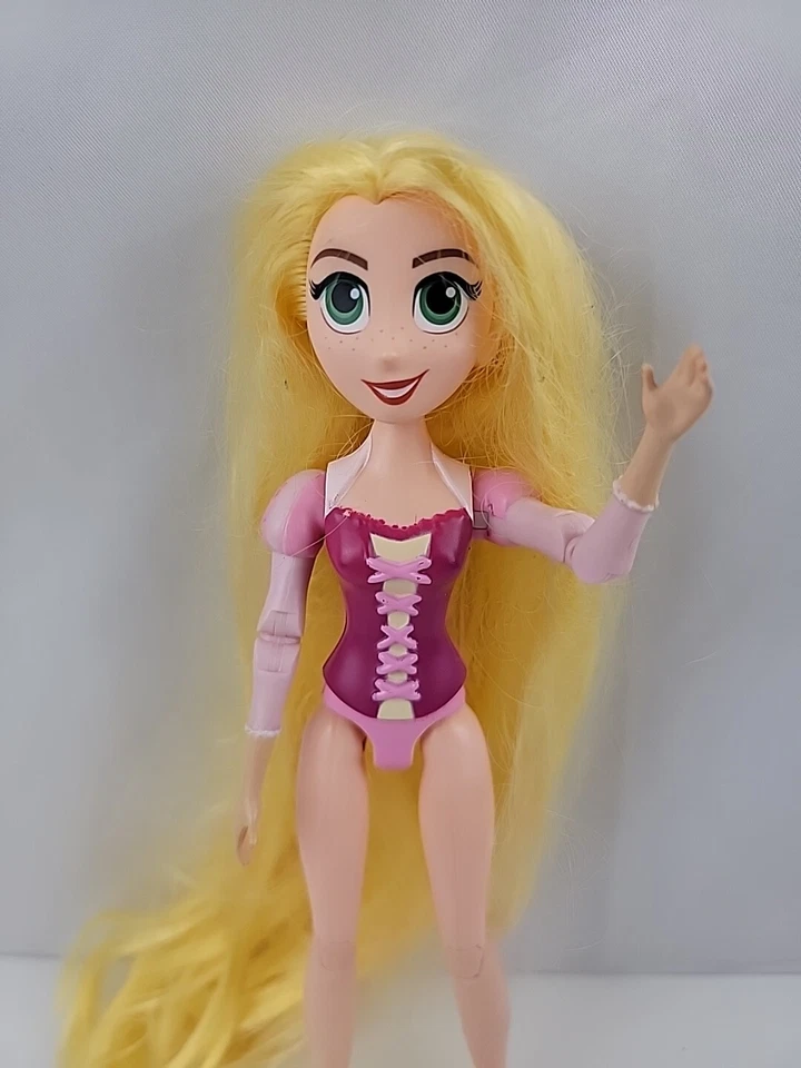 Figura Articulada Disney Princesa Enredada Serie Rapunzel 8" Hasbro Foto 2 de 4