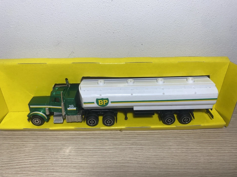 hot wheels Mattel Road Hawks Camion Americano 1/43 Cisterna BP ANNI 80 - Immagine 3 di 4