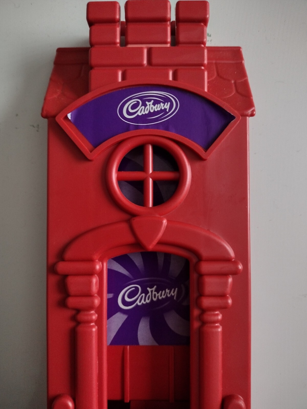 VINTAGE Hornby Cadburys Miniatures Chocolate Dispenser Machine 10p Money Box eBay