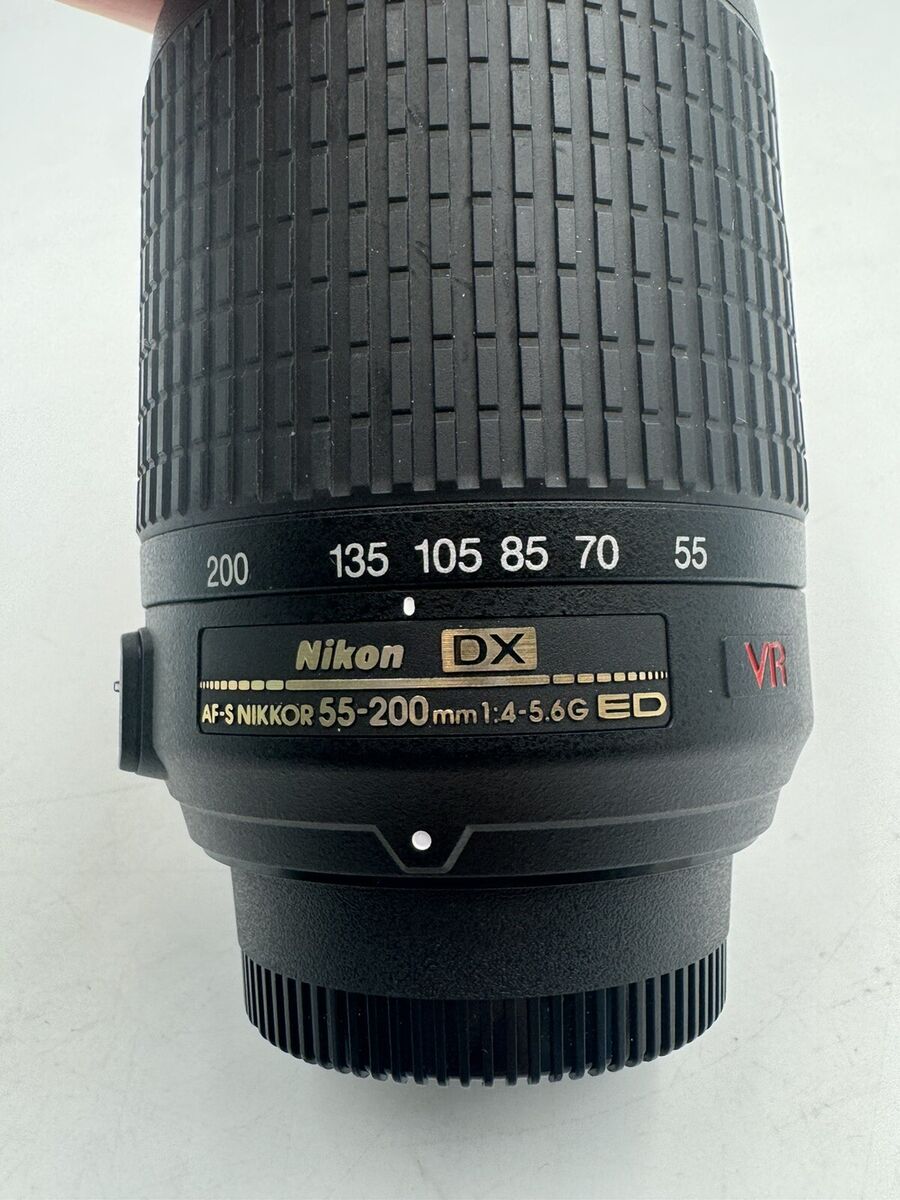 NIKON DX SWM VR ED IF 1.1m 3.61ft 52 NIKON AF-SNIKKOR 55 NIKON DX SWM VR ED IF 1.1m 3.61ft 52 NIKON AF-SNIKKOR 55