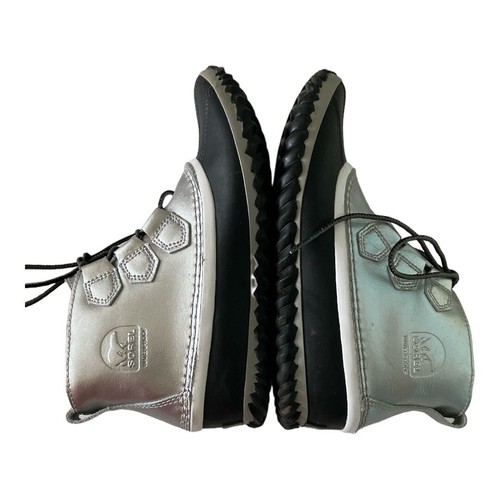 Sorel Women’s Out N About Silver & Black Rain Boots Size 7 - Picture 6 of 7