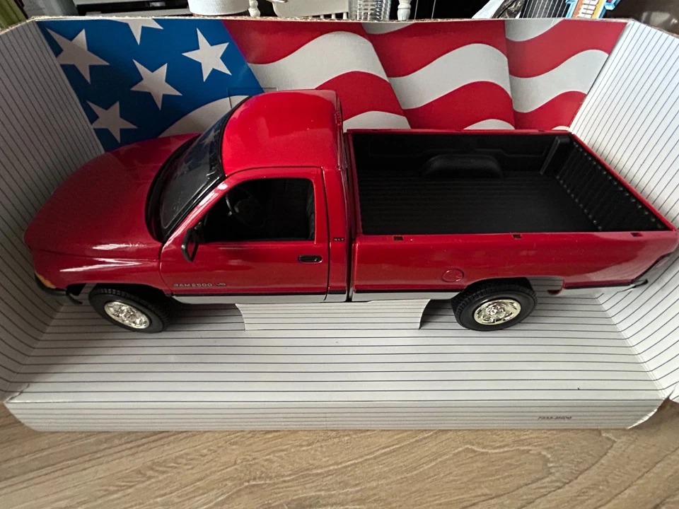 DODGE RAM 2500 1995 1/18 ERTL AMERICAN MUSCLE - Photo 3/4