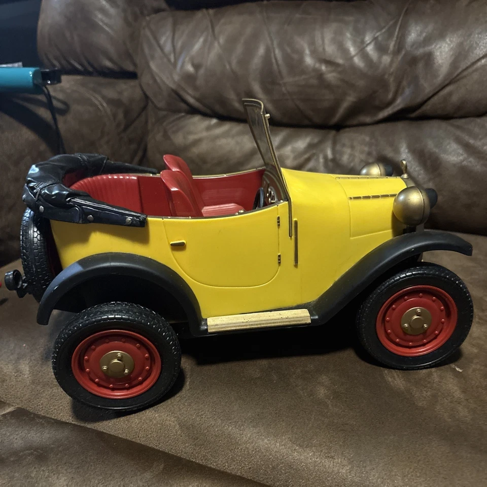 Vintage Radio Shack Brum Convertible Car Roadster Jalopy - Image 4 of 4