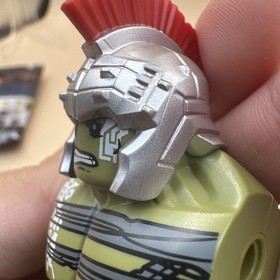 LEGO: Marvel Avengers Ragnarok Hulk Big Minifigure with Helmet 76088