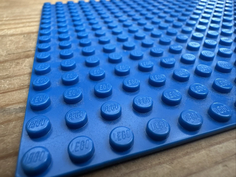 LEGO 16x32 Blue Baseplate 3857 Vintage City Ocean USA - Image 2 of 2