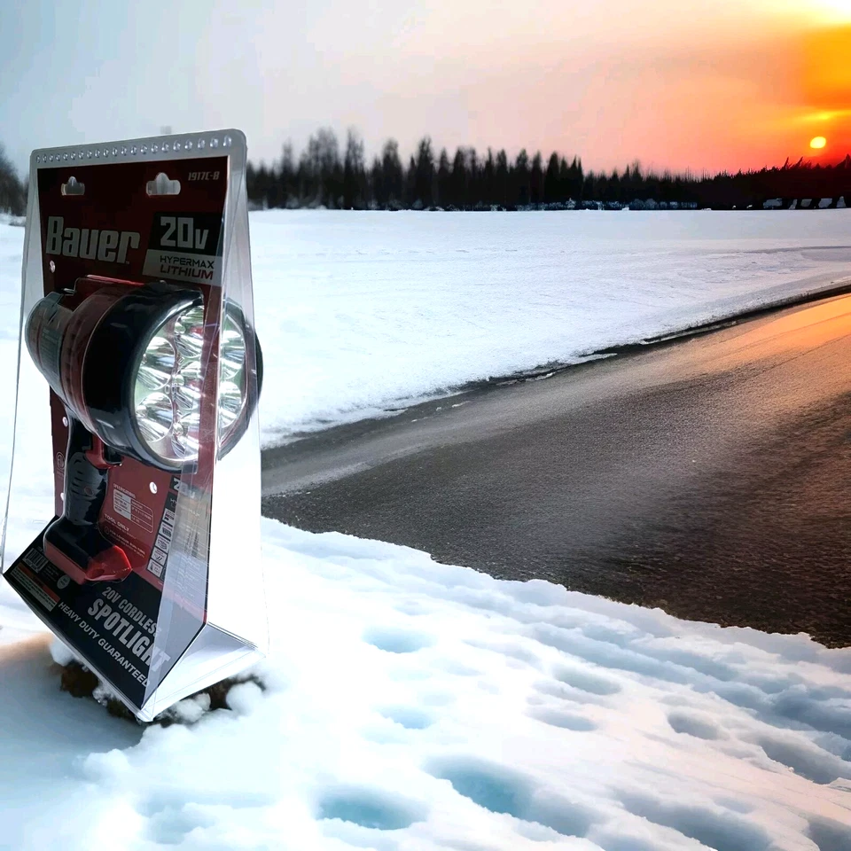 BAUER 20V Hypermax  Cordless 2500 Lumen Spotlight batery no included. - Image 2 of 4