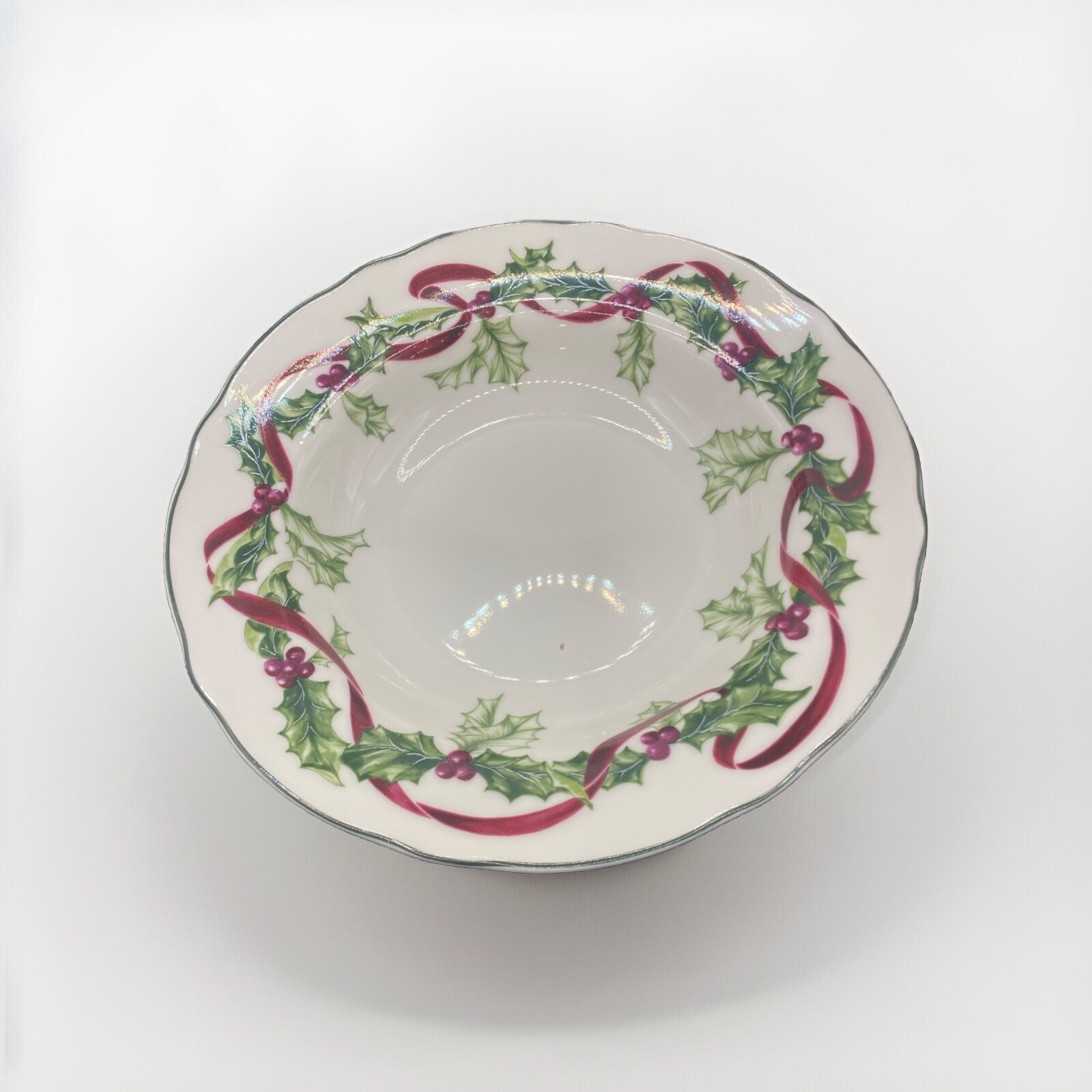 Charter Club China Winter Garland 9” Rimmed Soup Pasta Bowl Holly Ribbon