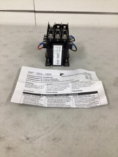 SQUARE D Control Transformer 9070TF100D2 240V AC/480V AC Top Mounted Fuse Block