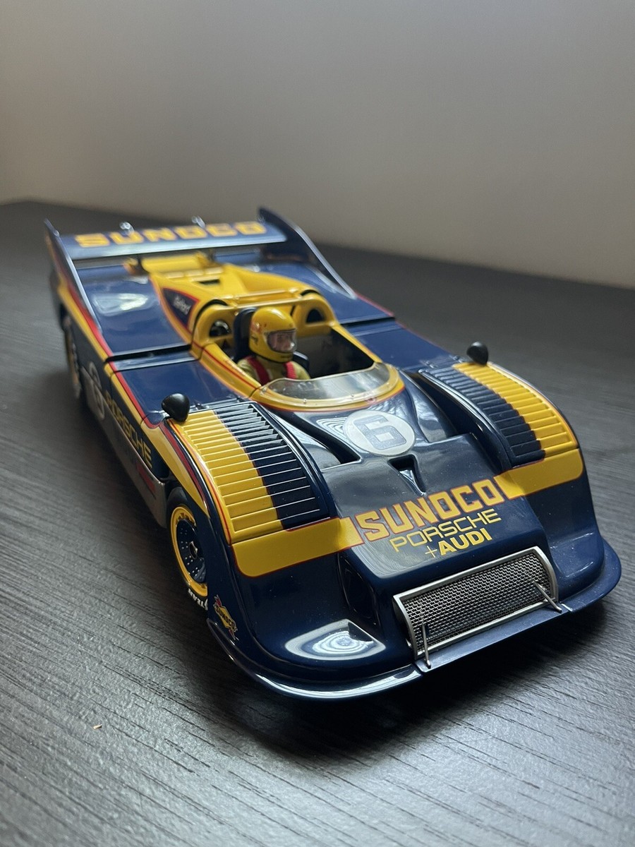 Exoto 1 18 1973 Porsche 917/30 Can-am Mark Donohue Bonus Rollin