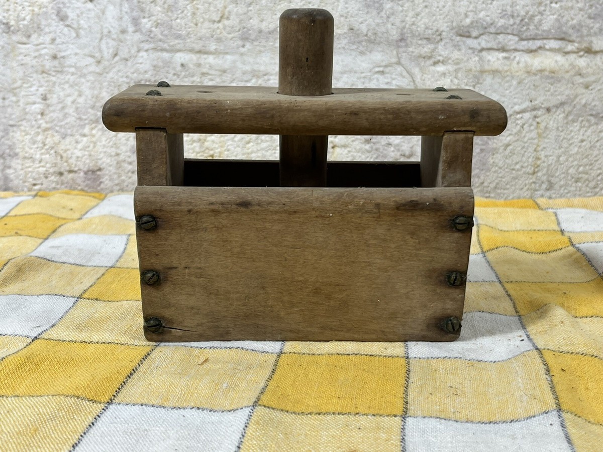 Antique Wooden Butter Press (TRE) Antique Wooden Butter Press (TRE)