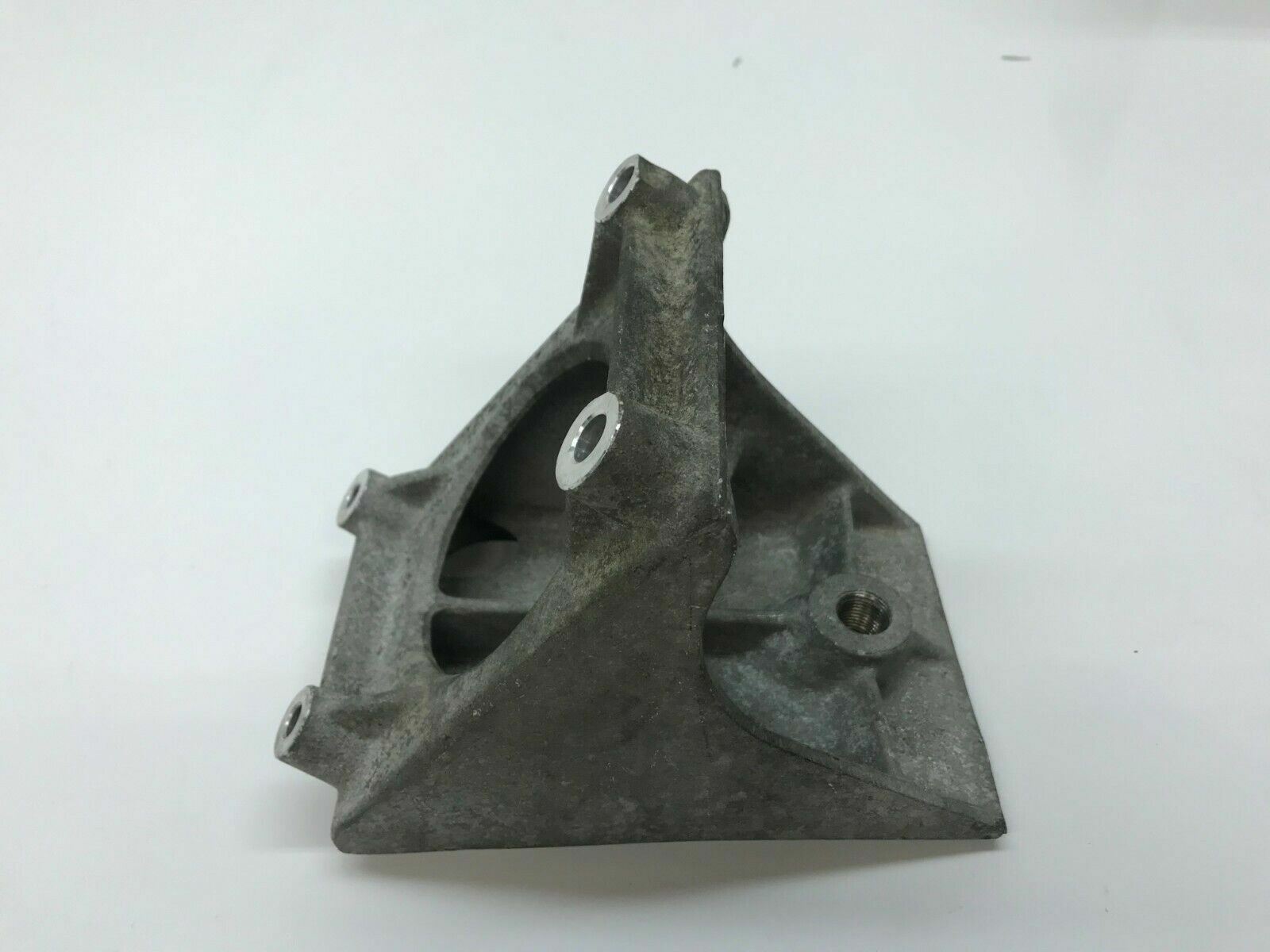 LAMBORGHINI GALLARDO PASSENGER RIGHT ENGINE SUPPORT MOUNT BRACKET OEM 07L199308C