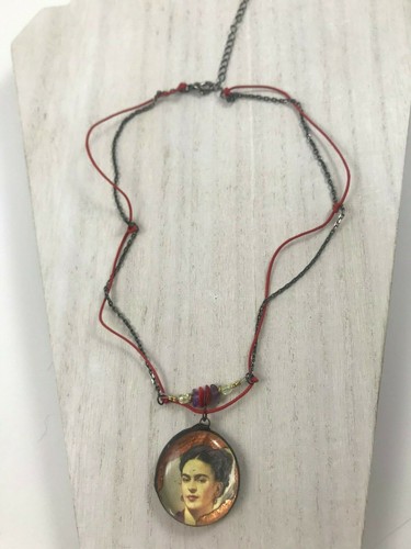 NOS ~ Handcrafted Frida Kahlo Necklace w/ Glass, Beads, Handmade - Picture 8 of 10