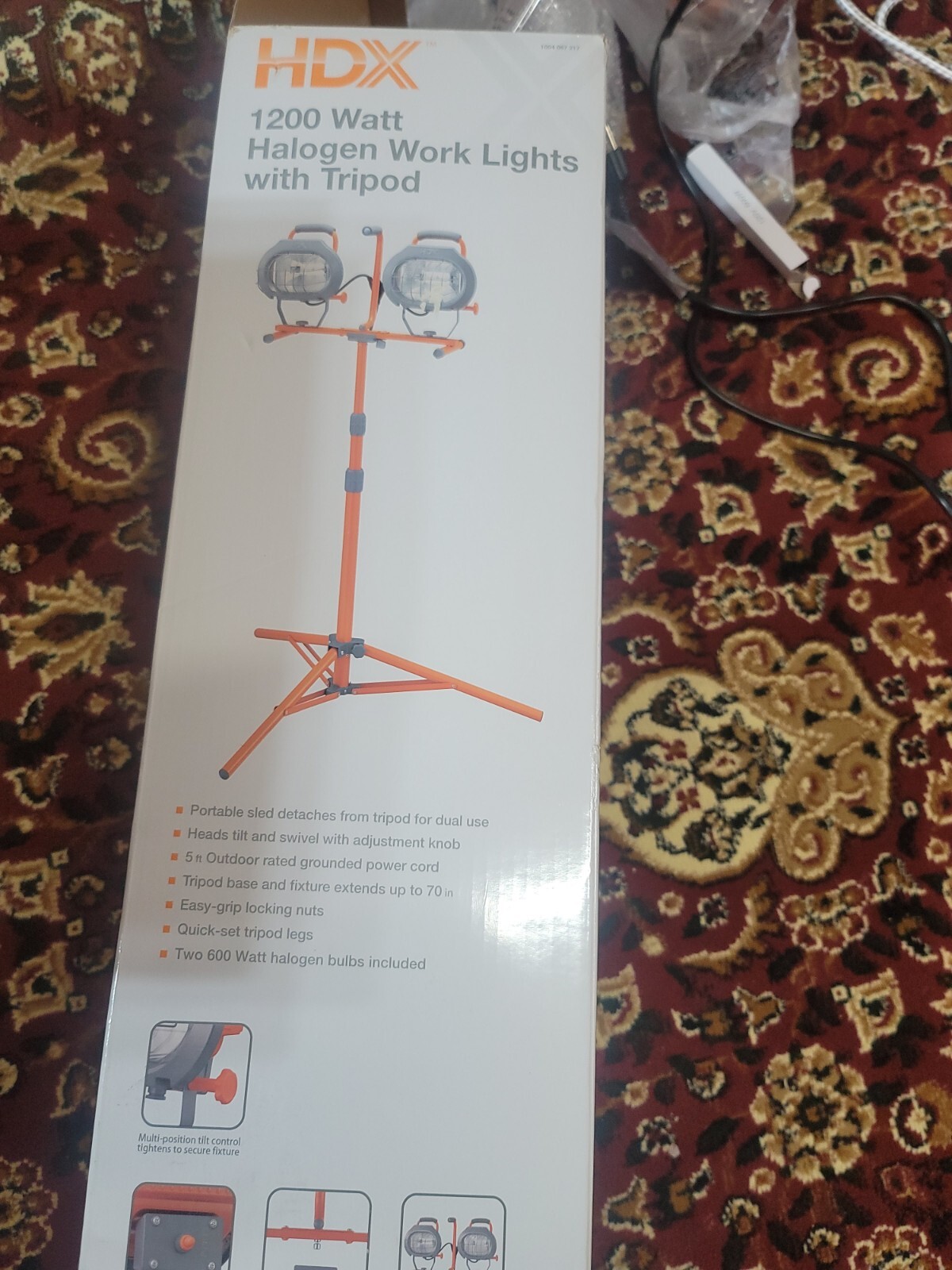 HDX 1200Watt Halogen Tripod Work Light 819286019121 eBay