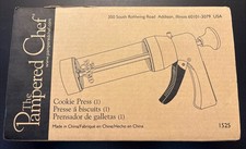 The Pampered Chef #1525 Cookie Press W/All 16...