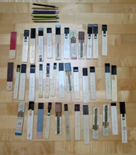 Druckbleistiften Sammlung und passende Schreibmaterial, ca. 60-70 Jahre alt
