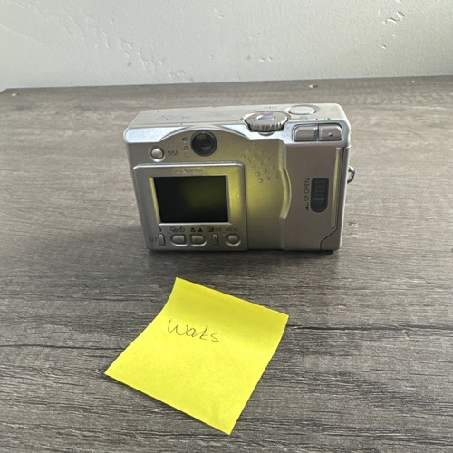 Canon Digital IXUS 300 2.1 MP Digital Camera - Silver - Picture 4 of 6