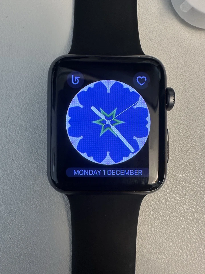 Apple Watch Series 1 Aluminium Case 42mm black With Sports Band - Image 2 of 4