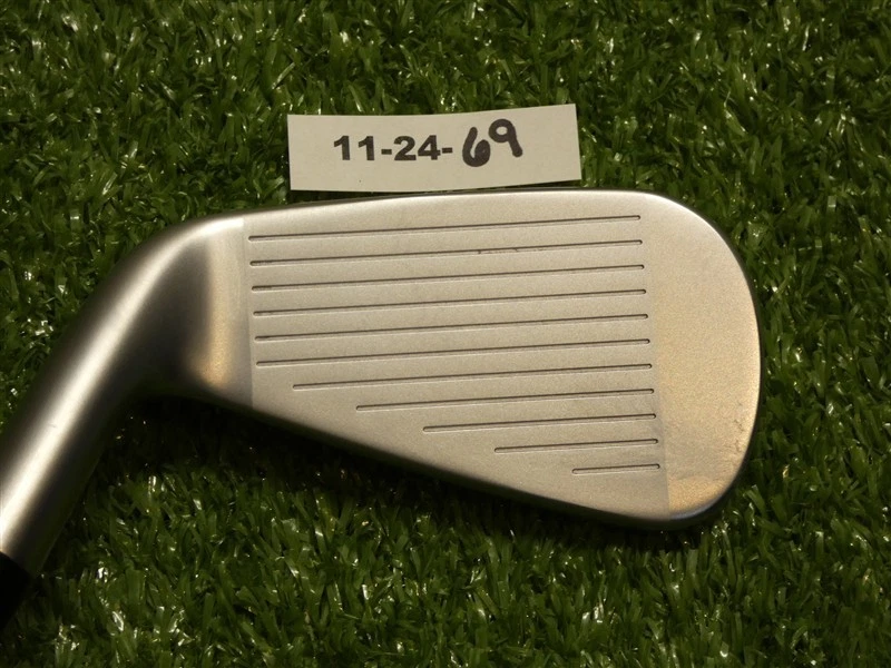 Callaway 2024 Apex UT Forged 18* 2 Utility Iron HZRDUS 80g Stiff Graphite Mint - Image 3 of 4