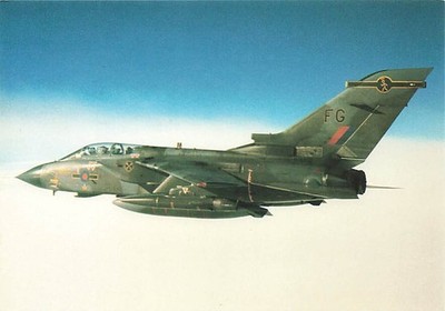 AK Tornado GR1 16 Squadron RAF Flugzeug ungelaufen Ansichtskarte kt4156b