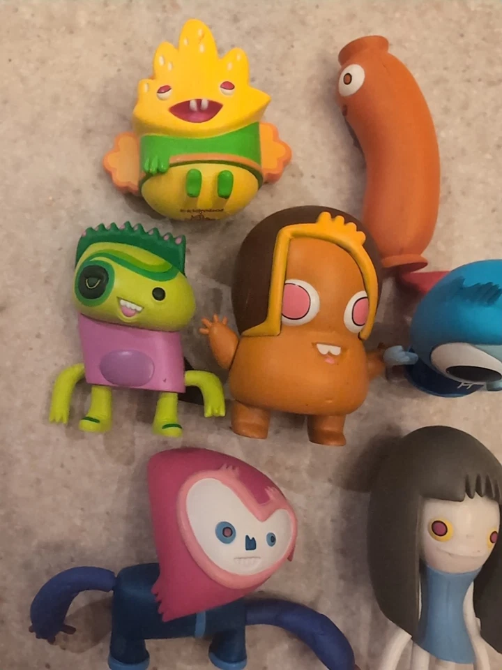 Kidrobot The Heroes of Burgertown Lot Of 7 Figures  John Burgerman, Rare - Image 4 of 4
