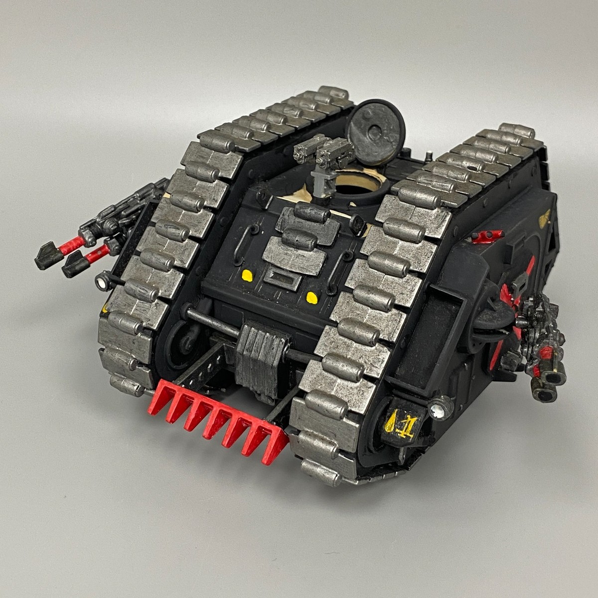 1 ROGUE TRADER IMPERIAL LAND RAIDER WARHAMMER 40K RTB11 SPACE