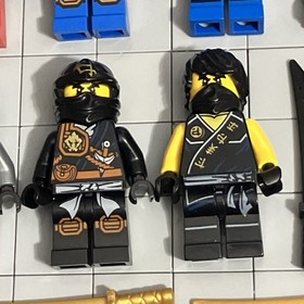 LEGO&reg; Minifigure Lloyd Jungle Knee Pads Tournament 70749 Ninjago H2 3