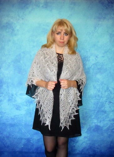 White Russian Orenburg shawl,Wool wrap,Goat down kerchief,Lace bridal cape,Stole - Picture 4 of 7